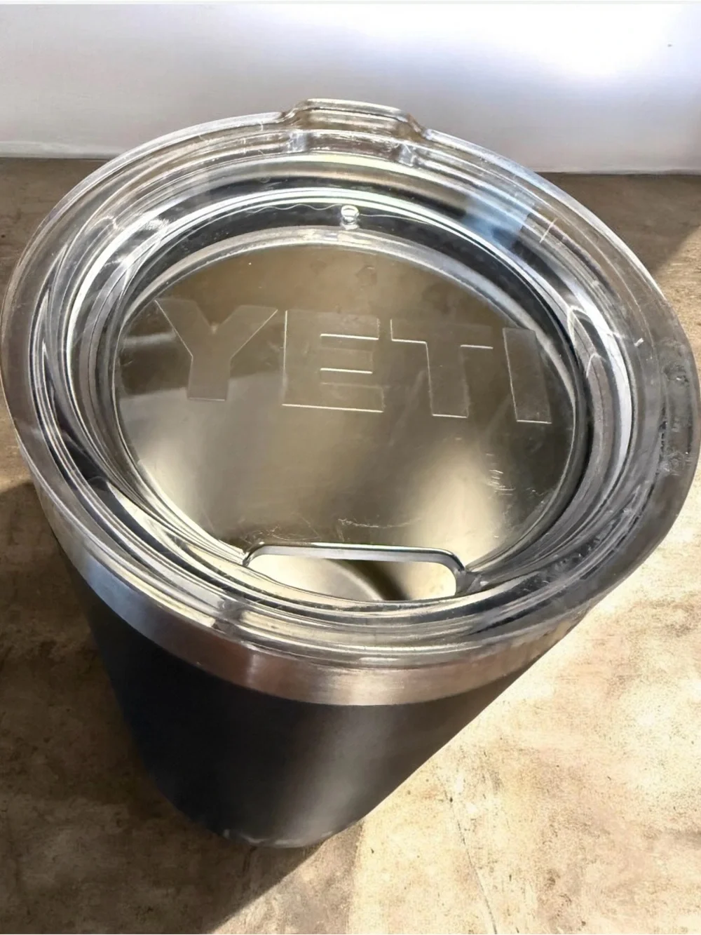 YETI Bell Helicopter 24 oz Black Rambler Stainless Steel Mug Handle Slide Lid
